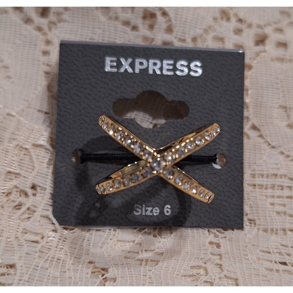 NWT Express Gold-Tone Crisscross Rhinestone Ring Size 6